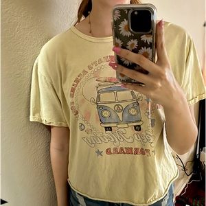 Not my style anymore, it’s in great condition no rips or tears.